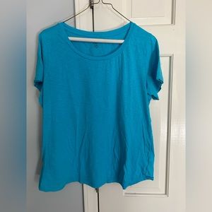 Crown & Ivy knit top